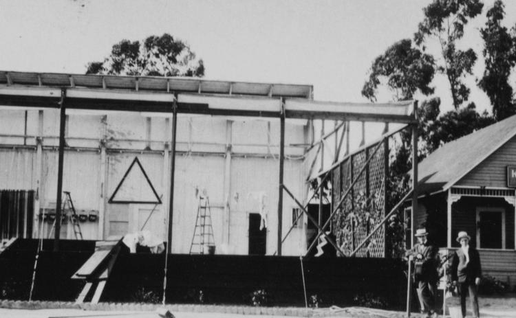 One of the first Hollywood movie studios in 1913. Photo by Alamy Stock Photo Members
