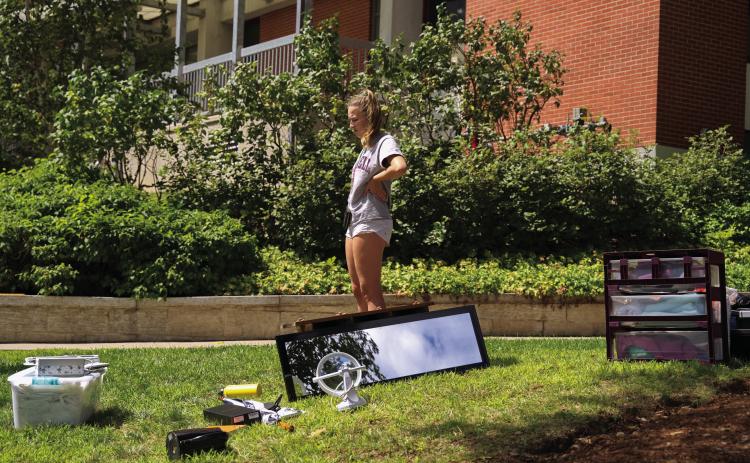 MOVING KIDS TO COLLEGE